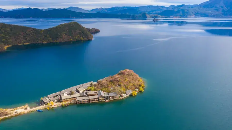 泸沽湖