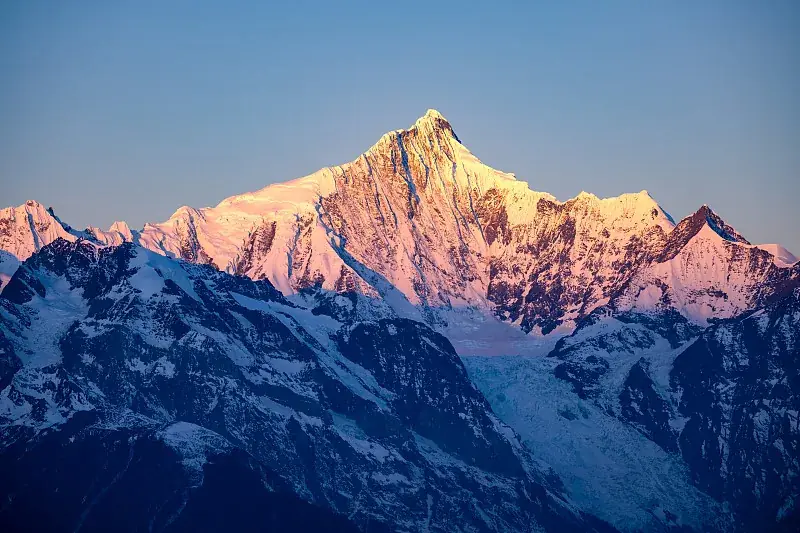 梅里雪山